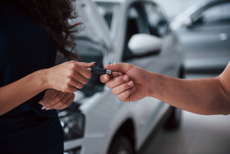 What to Check When Buying a Used Car: A Buyer’s Checklist for Smart Auto Purchases